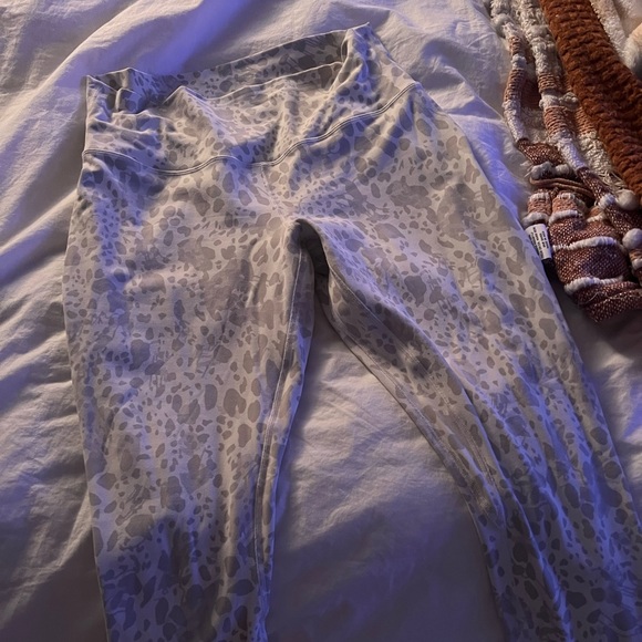 Lululemon leggings - Picture 1 of 1